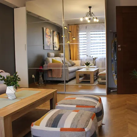 Euro 1 Apartment