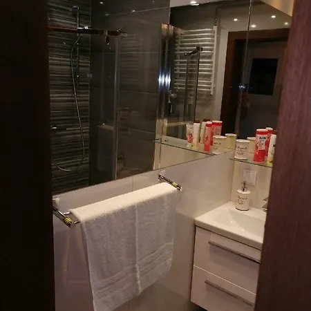 Euro 1 Apartamento Bytom