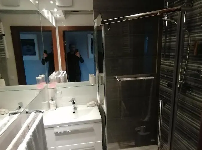 アパート Euro 1 ビトム