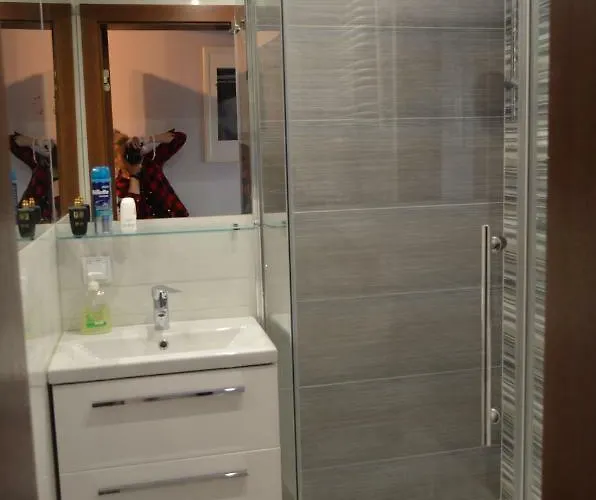 アパート Euro 1 ビトム